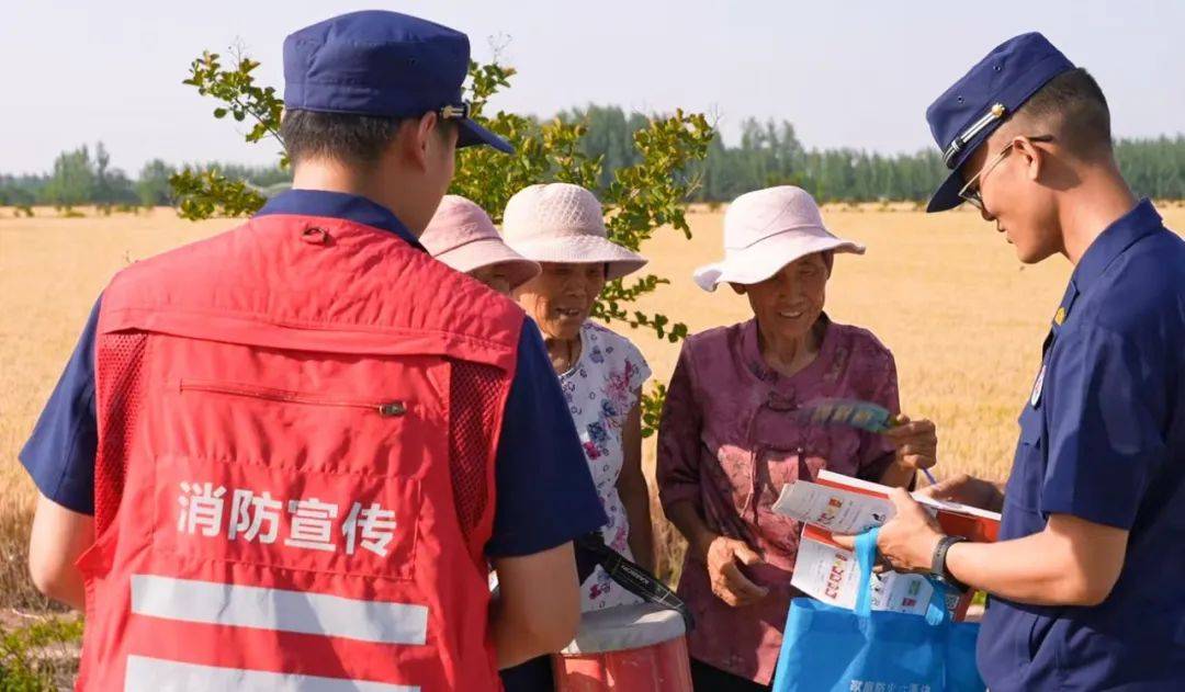 鹿邑县消防救援大队多措并举为"三夏"麦收保驾护航