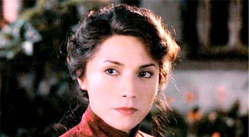 育有一子,却不知妻子是男儿身,直到警察上门_布尔西科_时佩璞_法国