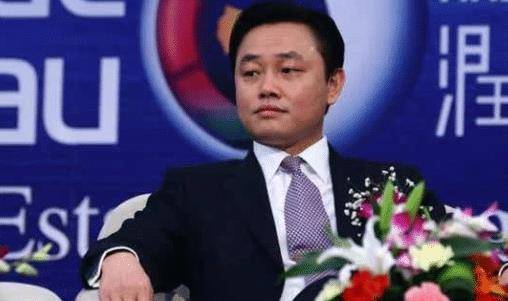 黄光裕给年轻人的三点建议,没背景,学历,一样能飞黄腾达