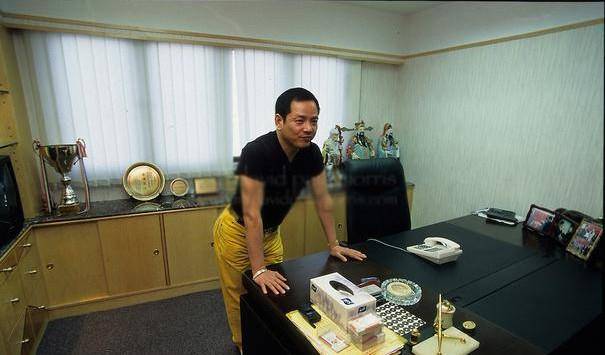 澳门太阳城赌场老板周焯华被捕,前有尹国驹赏识,后赌王四太借力
