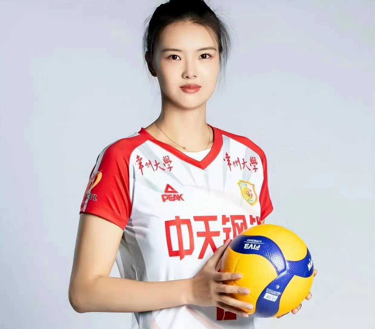 蔡斌官宣新决定,张常宁要失去位置_朱婷_中国女排_丁霞