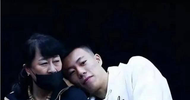 不可多得的家庭背景:辽宁男篮球员妈妈们的故事