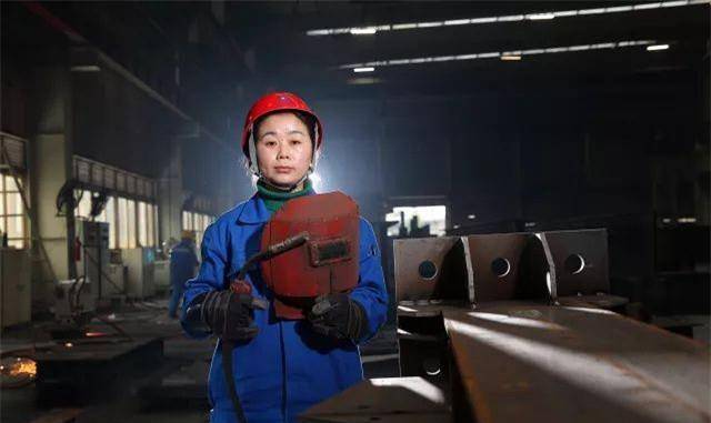 浙江焊工界的扛把子:一个身高只有1.55米的女人