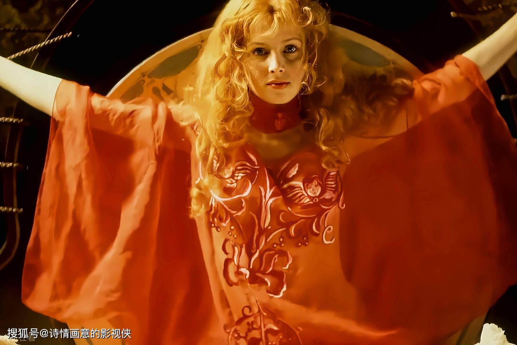 奇幻尺度电影《惊情四百年》:跨越世纪的不朽之恋