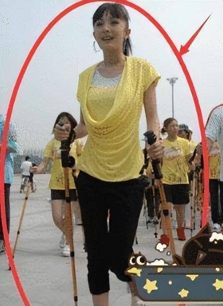 杨幂刚出道时到底有多美?看完齐刘海旧照后,整没整容一目了然