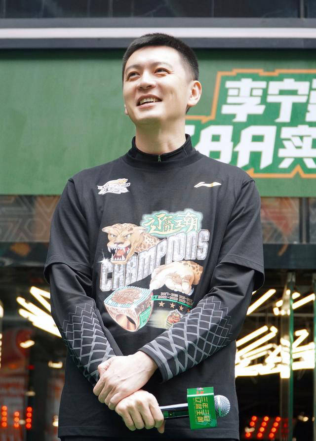 杨鸣:cba历史前三传奇教练!