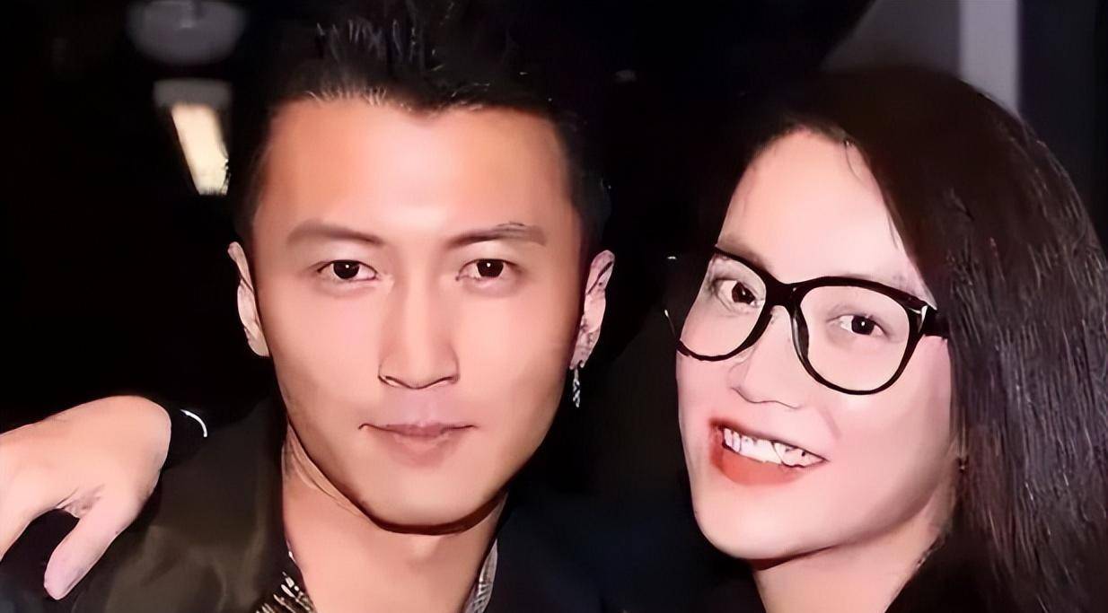 例如,谢霆锋,阿娇,容祖儿,温碧霞,蔡卓妍,白冰,王祖蓝等人.