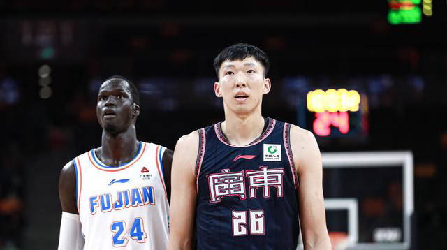本赛季辽宁队有多名合同到期球员,特别是郭艾伦和付豪的续约问题幸