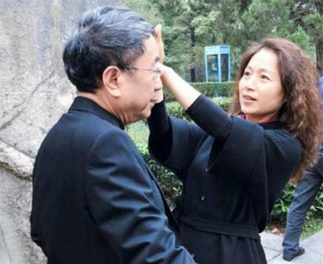 黄梅戏"五朵金花":马兰嫁人,袁枚出演红楼,另外三人仍唱黄梅