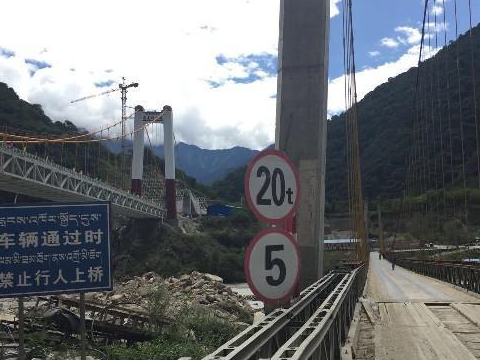 千万别小看川藏线上的这座"咽喉工程",它的经历估计会震惊世界