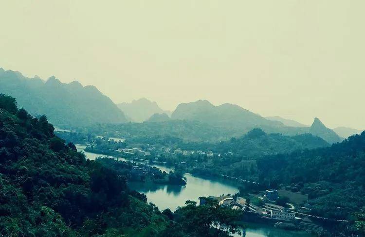 祖坟有这几种地形,后人富贵双全