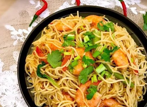 克;盐2克;水170--180克;油适量;这是两个人的量哦做法用料牛腩600克