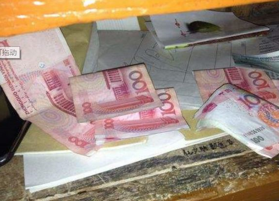 丈夫给我请保姆,家里丢五千块钱,进保姆屋一看,我默默给她一万