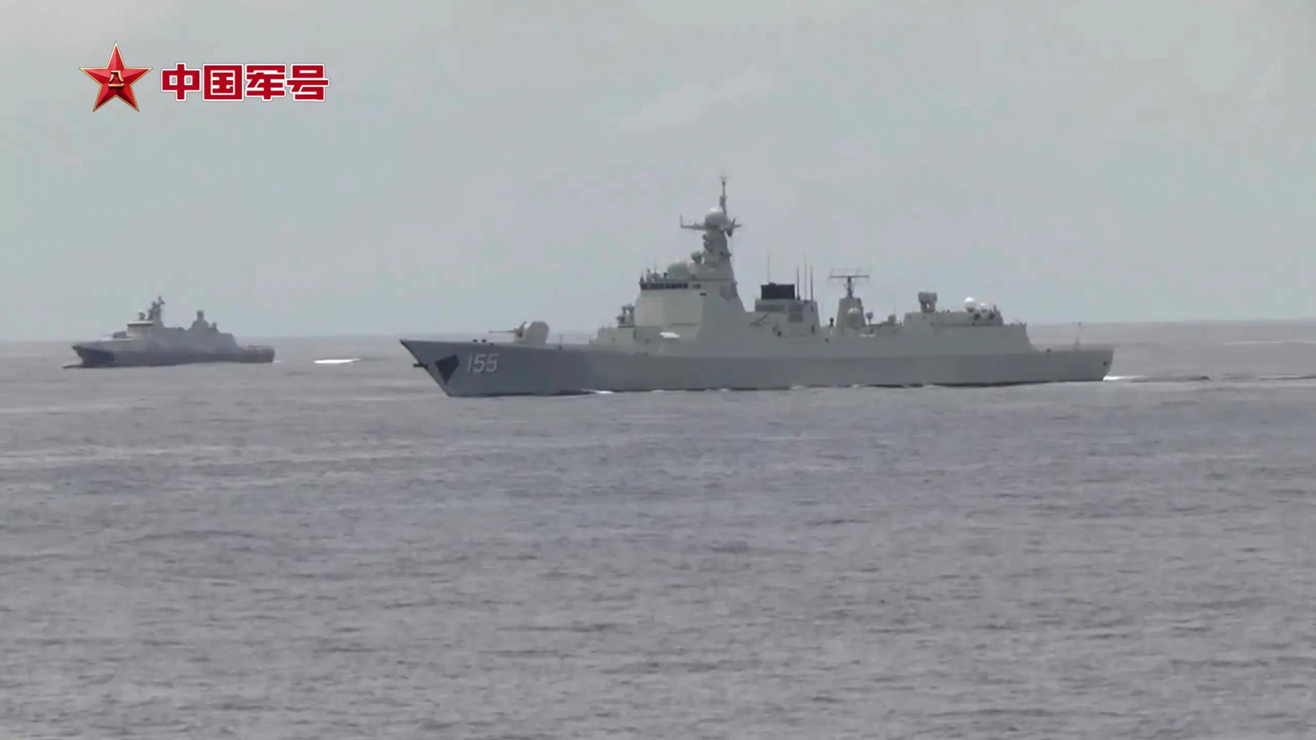 台军"航母杀手"对峙052d南京舰,真敢"海上拼刺刀"?