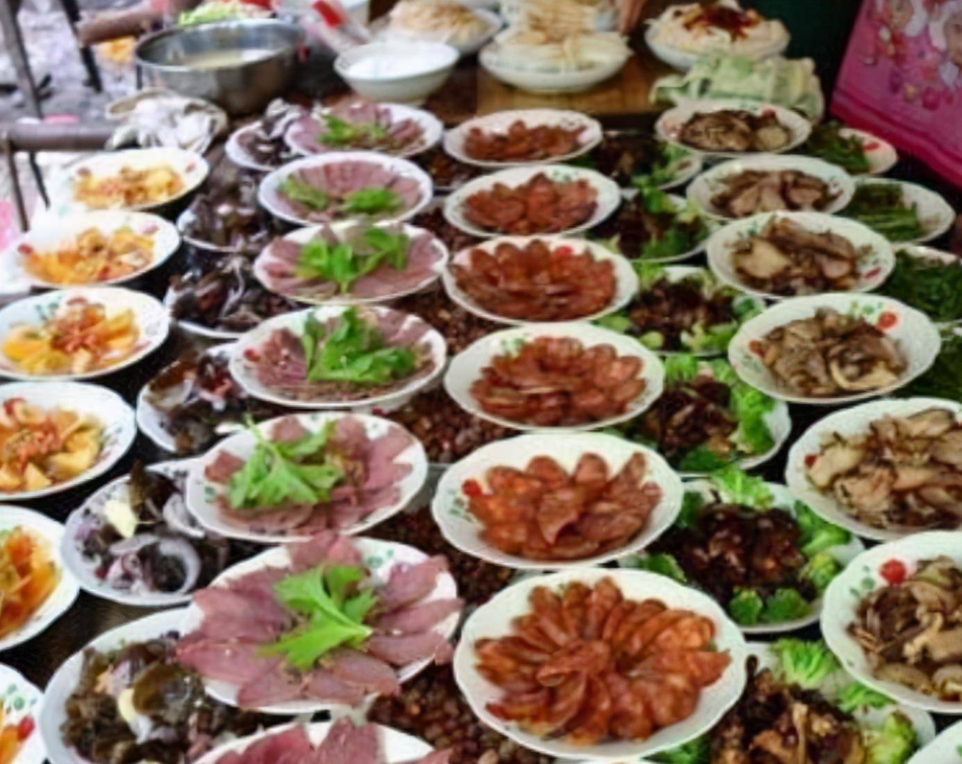 农村喜宴为何会变成冷宴?从前人不到礼到,如今礼也到不了