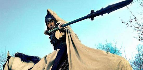 冷兵器时代最强长兵器,步兵结阵能对抗骑兵,最后被刺刀取代_长矛_火枪