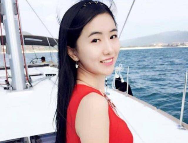 "蛇蝎美人"翟欣欣:4年前骗婚获得千万资产,逼得丈夫跳楼自杀