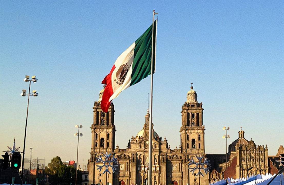 麻木的墨西哥:毒枭拿监狱当别墅,还定期有美女送到监狱举办派对