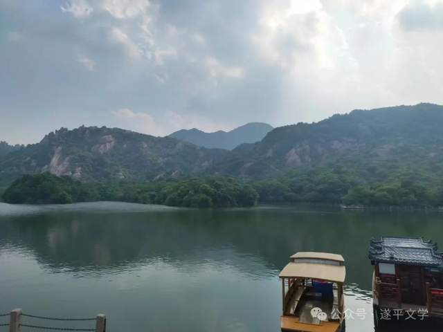 王海洋丨散文:关于"听书"的回忆