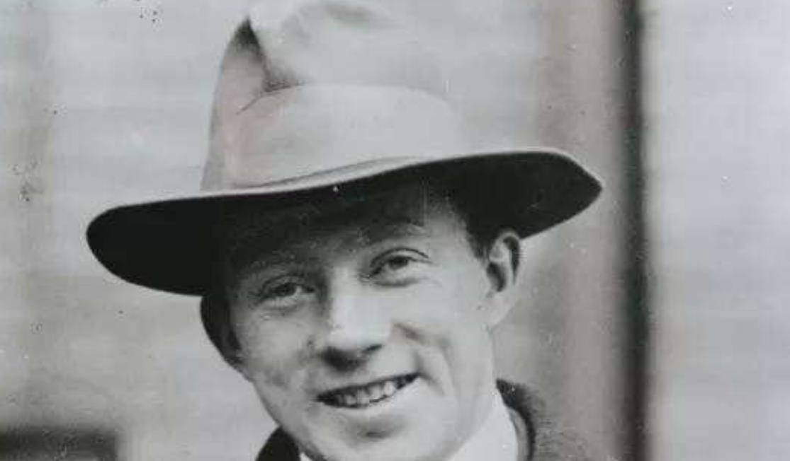 只因科学家"算错"一个数据_海森堡_美国_波尔