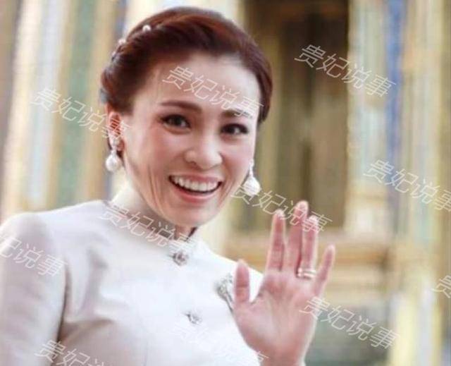 泰国贵妃诗妮娜已死图片