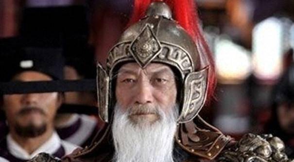 征方腊后,他被皇帝留在身边,后来大战金兀术_呼延灼_梁山_呼延赞