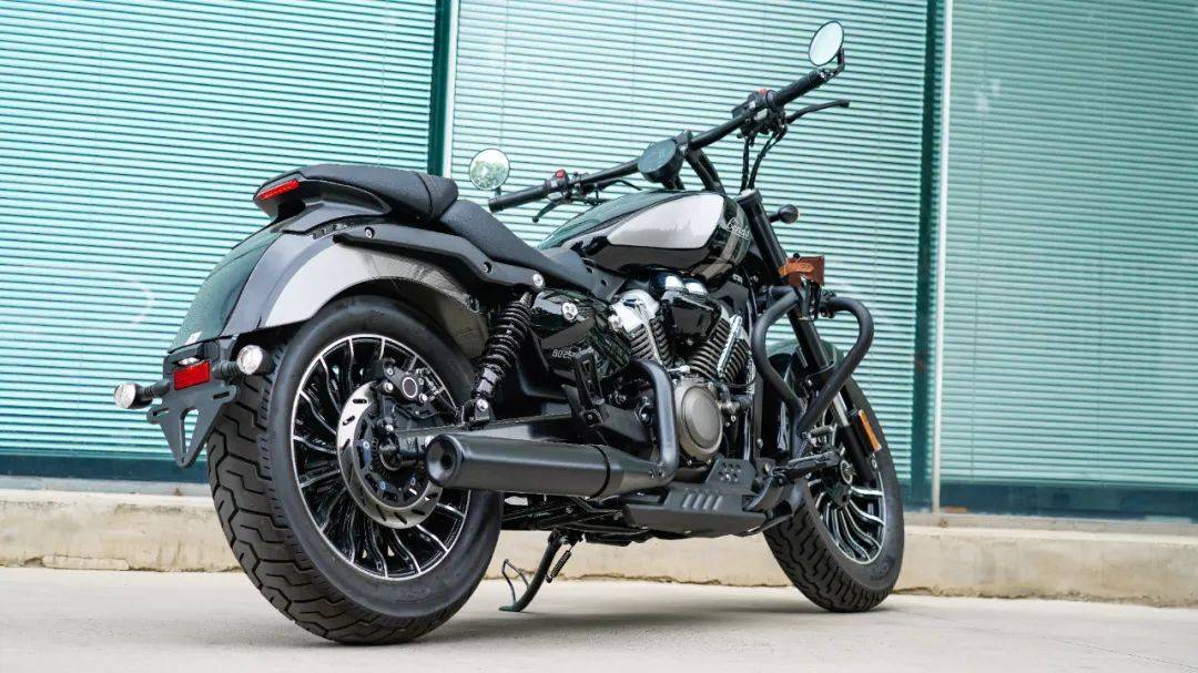 用颜值再次定义入门级巡航—16980元奔达灰石250静态测评