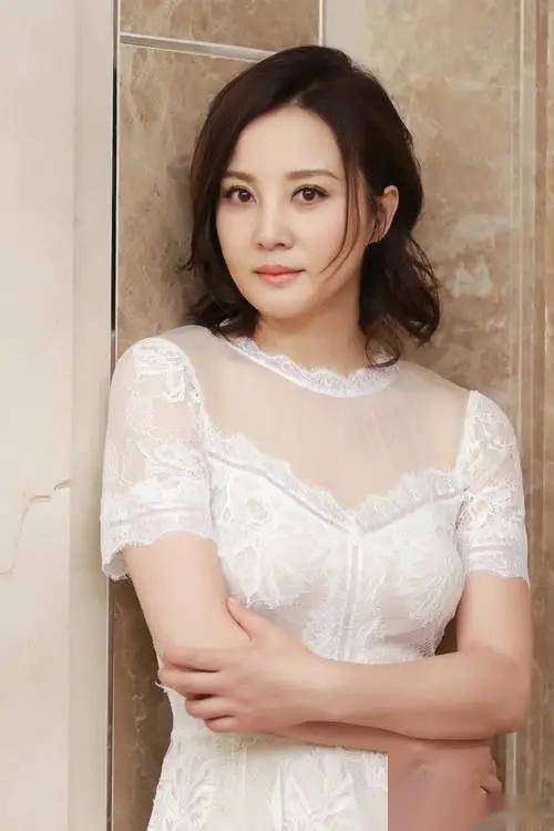 陶虹性感写真集震撼登场,美貌才华全暴露,这谁能抵挡这致命一击?