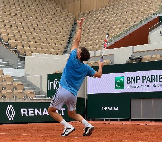 德约携北欧双鲁完胜晋级,郑钦文送走法名将,朱琳袁悦都输球