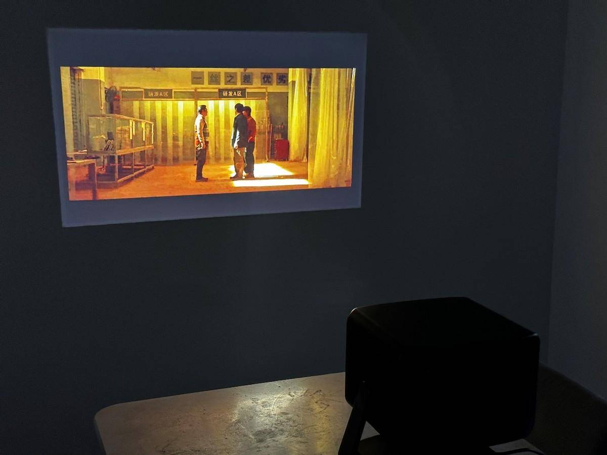 当贝X5S激光云台投影仪:光影之间的艺术与创新