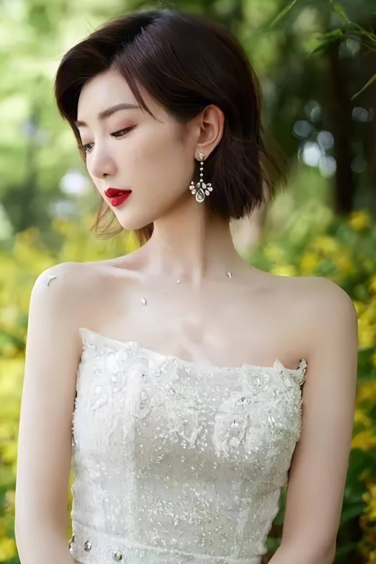 想赚到毛晓彤被拖欠的1250万有多难?普通人不吃不喝需要104年