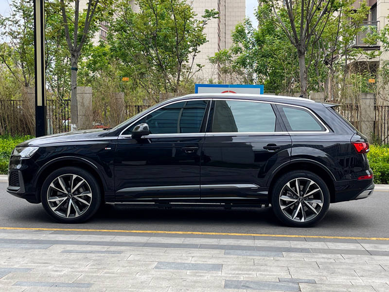 21款奥迪q7 55tfsi艾森ecu升级:动力迅猛推背强烈加速明显变激进!