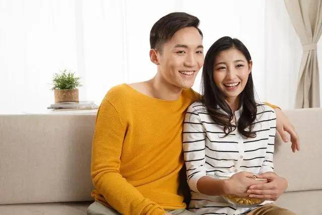 一夫一妻制正在走向衰落,未来三种婚姻模式可能被取而代之