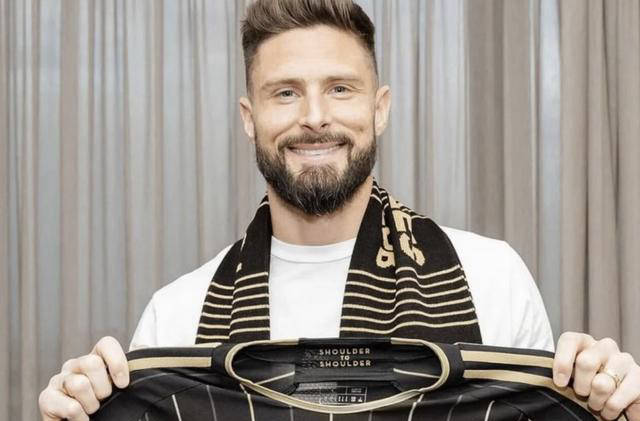 37岁法国前锋吉鲁:打破ac米兰队内魔咒