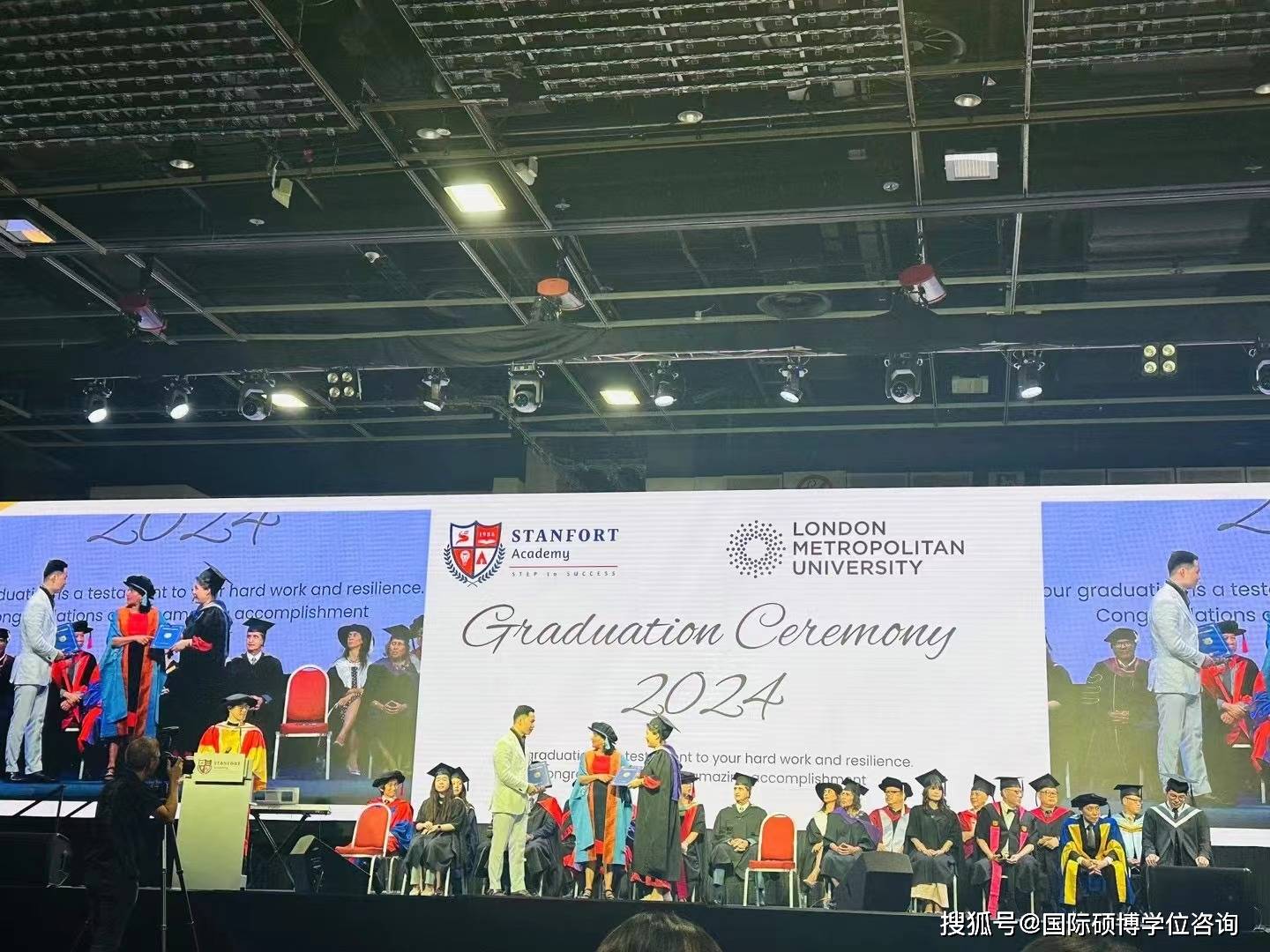 伦敦城市大学新加坡分校top-up/mba:专升本专升硕一年毕业!