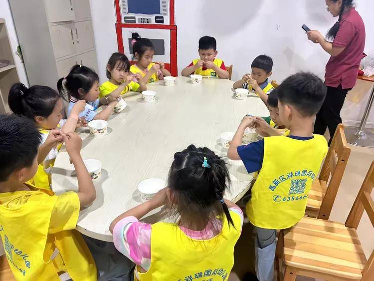 【铸就梦想 职业体验 】——祥瑞国际幼儿园六一点点梦想城研学活动