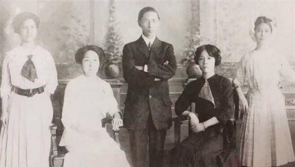 生下五个子女,死后裹草席下葬_袁克文_父亲_袁世凯