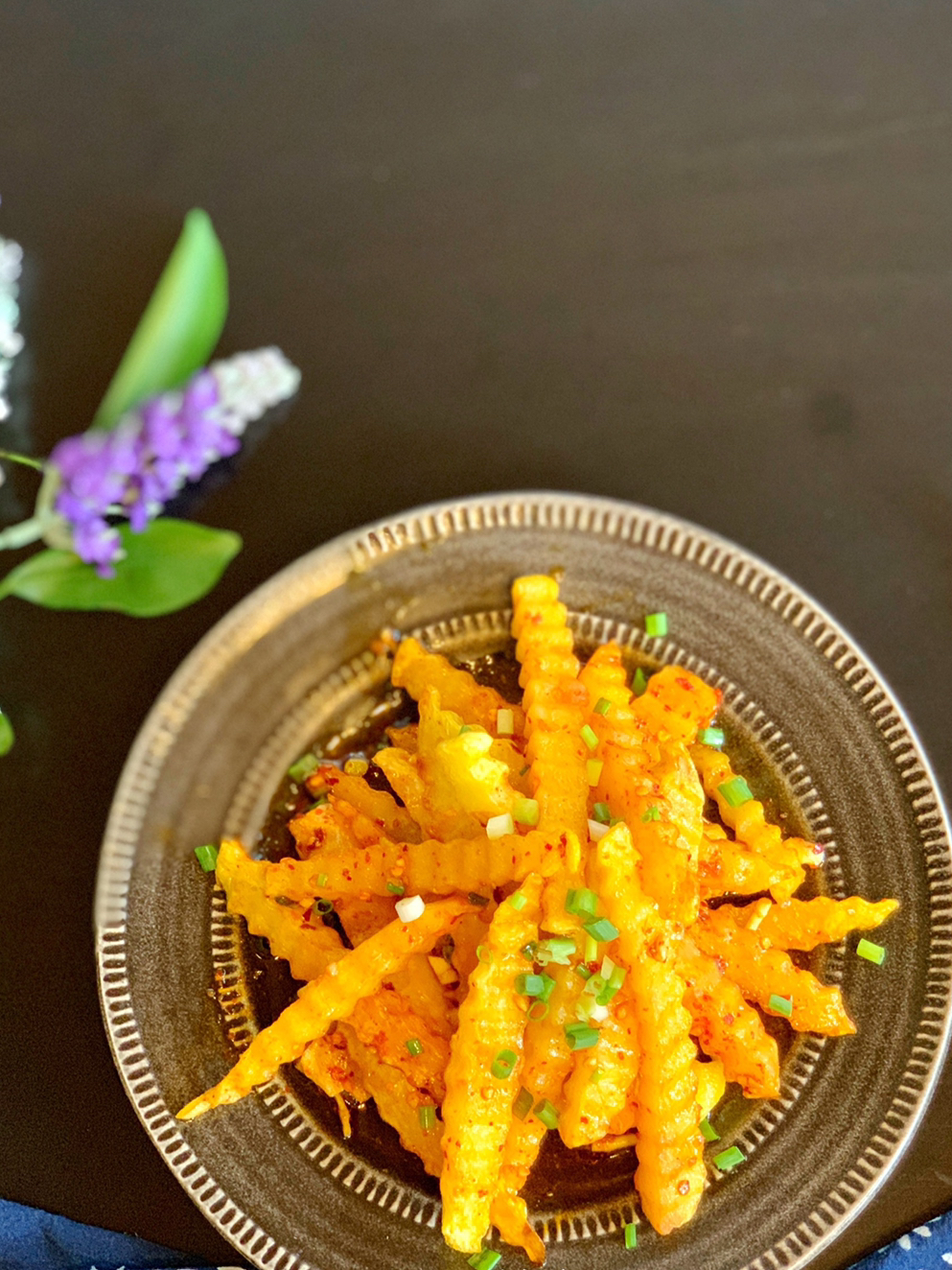 这是"土豆"最好吃的做法,吃过的人都会爱上它,做法却很简单