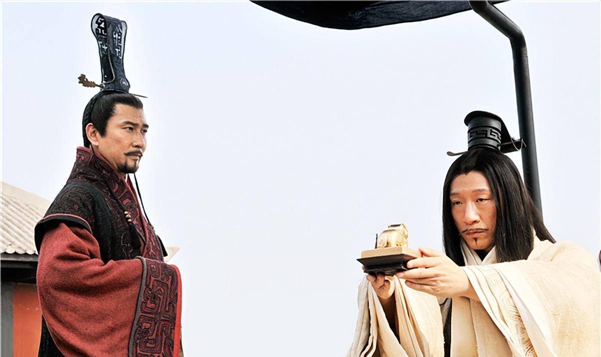 孙膑为何被挖去膝盖骨?山东出土竹简,他做的事比挖骨更残酷