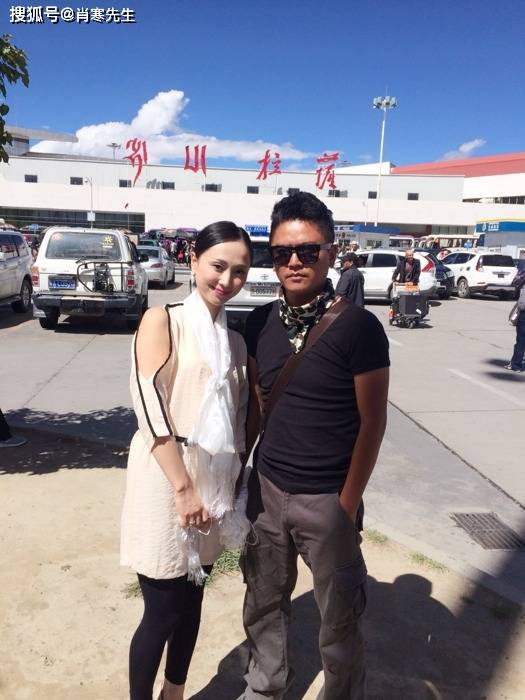 我,西藏小伙,为了娶到36岁北京,两年后,她带两个娃嫁给我_李梓_小时候