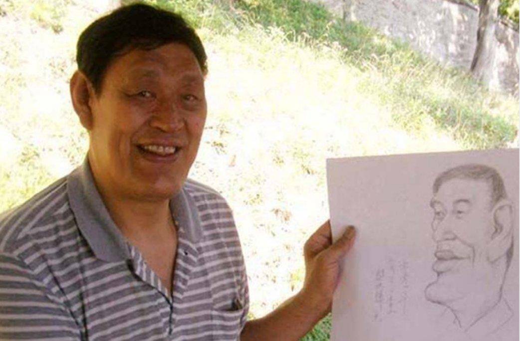 2008年穆铁柱病逝,其儿女都是正常身高,都没有继承父亲的事业