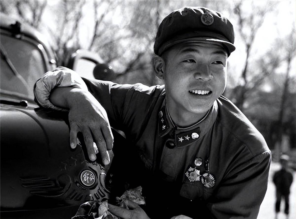 1962年,雷锋意外受伤后为啥没救活?40年后鉴定人史宝光说出细节