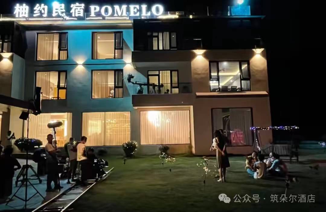 人民日报发文推荐《飞扬的青春》!