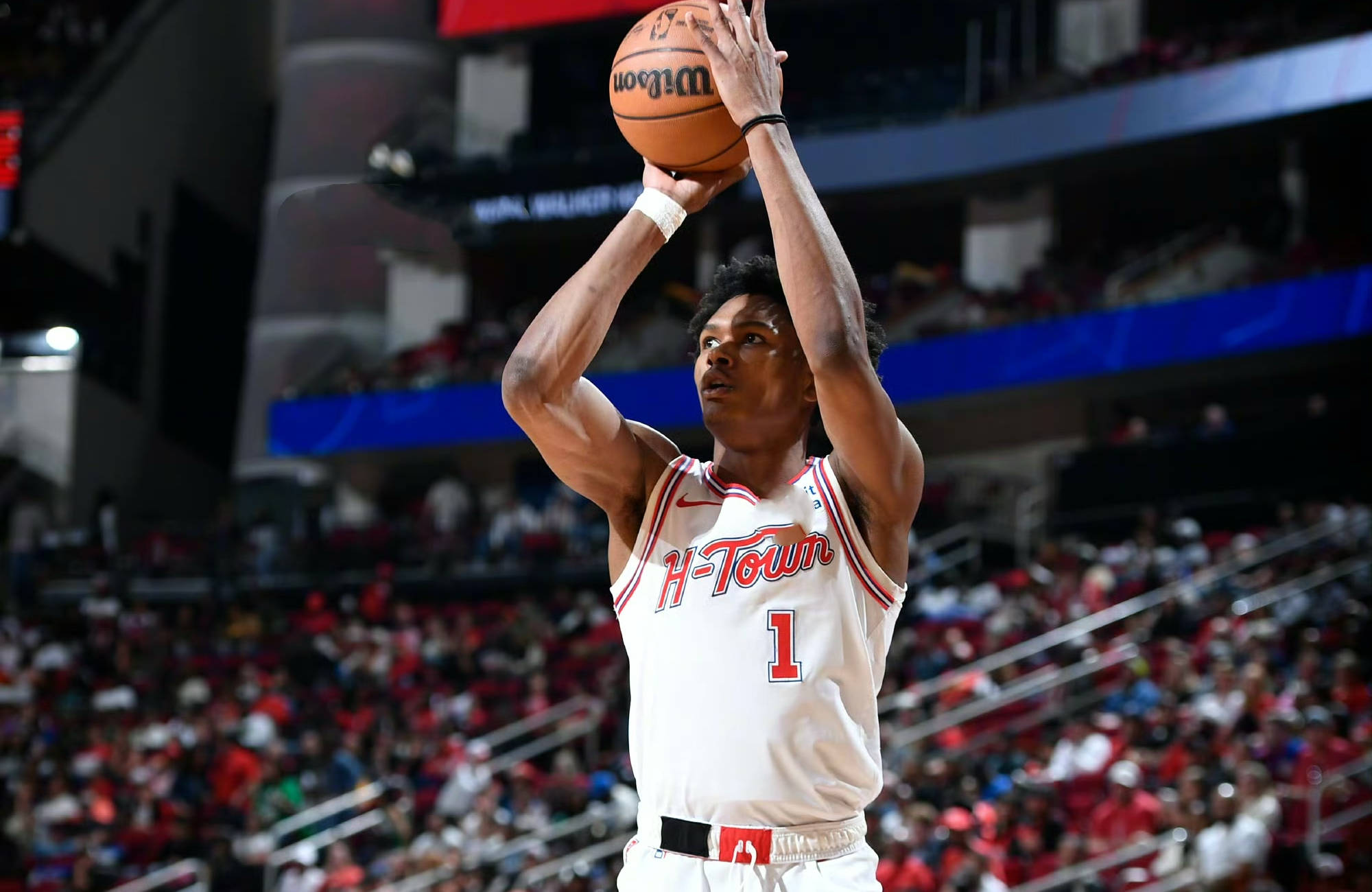 火箭队盯上欧洲后卫,克林根出局 交易球星6子得解体_新秀_nba_身高