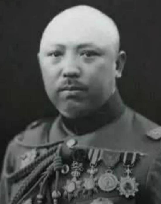 唐继尧一度控制滇,黔,川,后来又染指桂,粤,如何被赶下台?