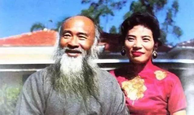 18岁女子想学画画,想拜闺蜜48岁父亲为师,画家:嫁给我教你画画