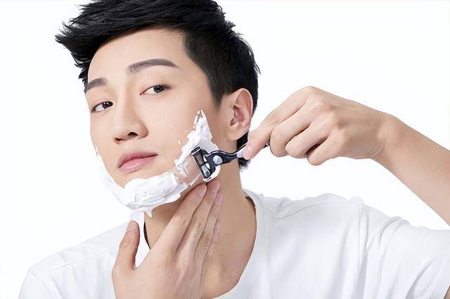 频繁刮胡子,说明了什么?_修剪_胡须_男人