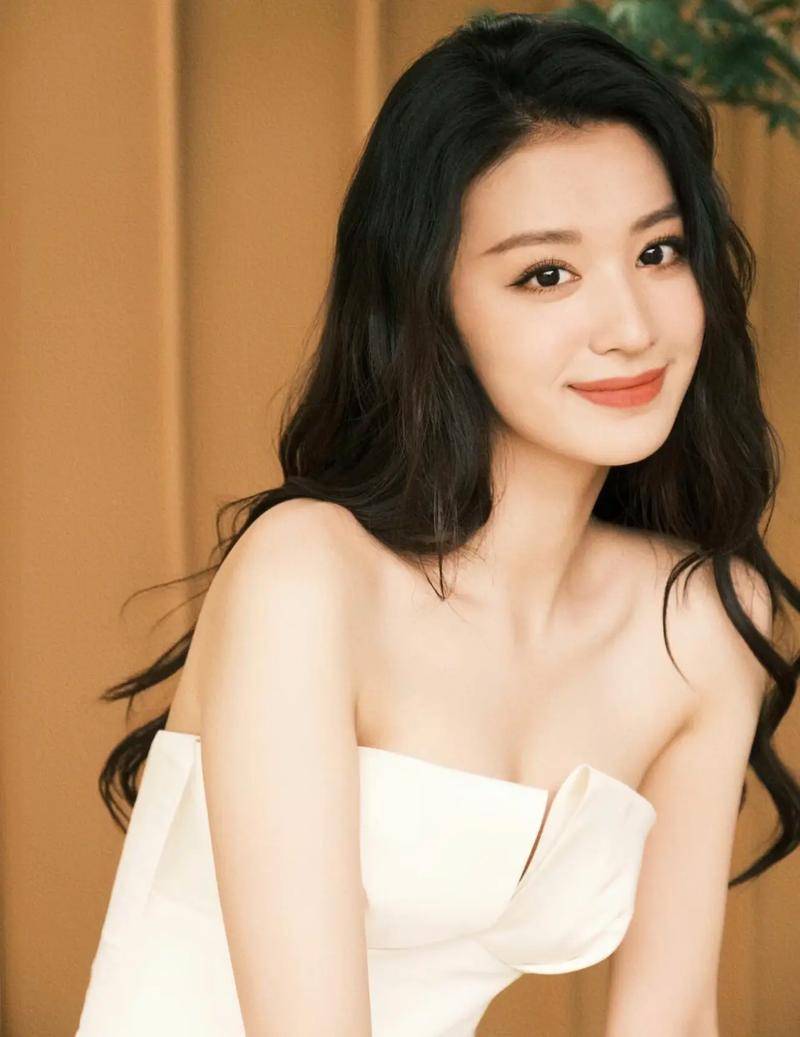 王楚然:气质独特,影视双栖新生代演员