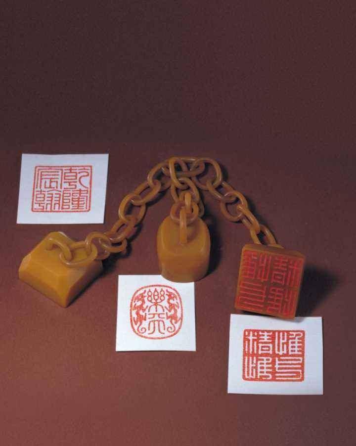 古话说"一寸田黄一寸金,可见其价值