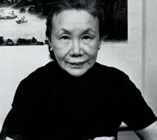 此时她已经是53岁,婚后和苏纪之甜蜜地生活了20年,并且重回当年在德国